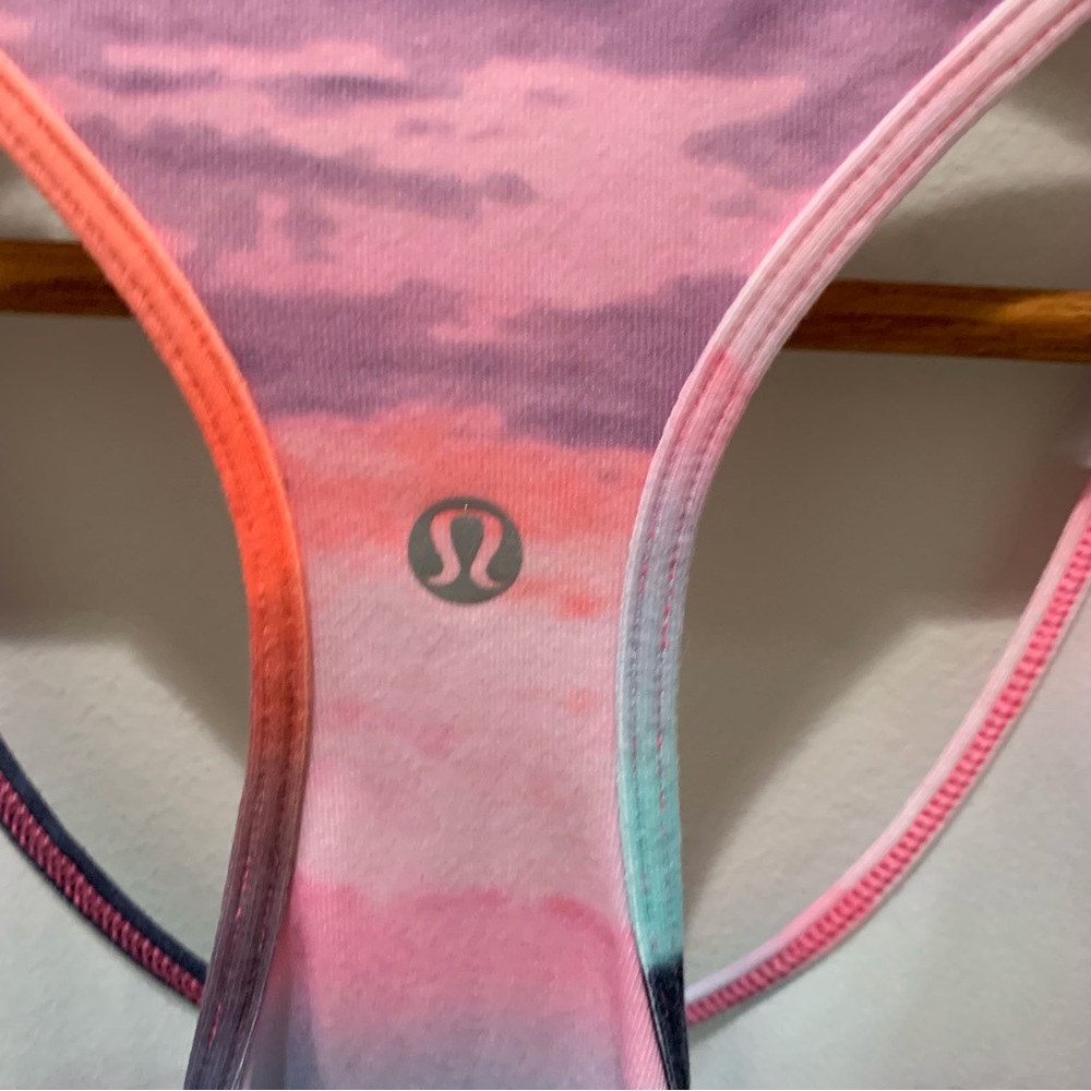 Lululemon Multi Colored Striped Loose Fit Tank Top Size 10 - Picture 3 of 3